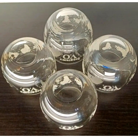 Vintage Seagram's Lowball Glasses - World Map Graphic - VO Edition set of 4 - Picture 4 of 6